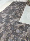 緑化スリットがポイントのアプローチ　広島...
