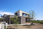 設計事例｜磯貝地域建築設計事務所 https://www.isogai-al.com/wp/wp-content/uploads/2019/06/abase001.jpg
