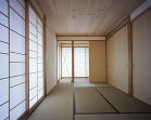 #00a497 通り土間のある家。竹小舞...