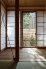 #00a497 通り土間のある家。竹小舞...