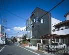 「Y-house」 都会の３階建て住宅。... works/16_Y-house/img/y-h_03.jpg