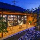 テラス(裏庭)<br />
風が通りぬける心地良い空間。・執務時の気分転換、訪問者を『おもてなし』する場に…。 テラス(裏庭)<br />
風が通りぬける心地良い空間。・執務時の気分転換、訪問者を『おもてなし』する場に…。