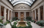 フリック・コレクション｜納入先｜ピクチャ... http://www.takiya.com/works/frickcollection/images/photo03.jpg
