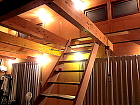 杉の木製階段