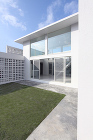 山本雅紹建築設計事務所 | 光のコートハ... works/haebarunoie2/images/02.jpg