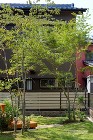 食育の庭に寛ぎの庭｜トヨタホーム愛される... アオダモデッキ