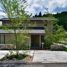 グッドデザイン賞受賞|雑木に包まれ安心な... 雑木の庭モダン