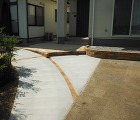 2世帯をつなぐレンガのアプローチ 本宮市... アプローチ レンガ