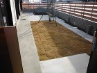 庭まわりから目隠しを重視したエクステリア... 芝生　庭