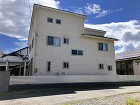 ダイナミックなカーポートとカッコいい門塀... 隣地境界 道路境界 ブロック積み 目隠し...