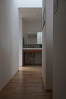 拍を刻む暮らし｜高崎で平屋の注文住宅を建... https://wabika.com/wp-content/uploads/2023/05/2QLS0476-440x660.jpg