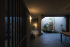 高岡の家 | 深山知子一級建築士事務所・... http://fukayama-architects.jp/wp-content/uploads/2025/01/55-House-in-Takaoka-_H0A2890-1200x800-1.jpg