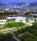 兵庫県立歴史博物館 | 丹下都市建築設計 https://www.tangeweb.com/wp-content/uploads/2017/05/0071_01.jpg