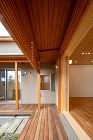 囲み庭のある家 http://ecology-design.jp/works/113_kakominiwa_no_aru_ie/_Q8A7365.jpg