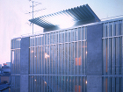 森下建築総研 / Osamu Moris... 03.works/2002.03_arrow_house/photos/01-v.jpg