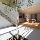 Uti庭の家 | TEKTON｜テクトン... https://tekton-arch.com/wp-content/uploads/image/1QLS0304-300x300.jpg