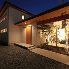 Uti庭の家 | TEKTON｜テクトン... https://tekton-arch.com/wp-content/uploads/image/1QLS1161-300x300.jpg