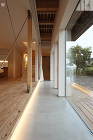 通り土間の家 | Atelier Cas... https://www.atelier-casa.net/_wp/wp-content/uploads/2023/10/26hp-1.jpg