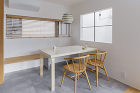 美崎町の家｜滋賀県の建築設計事務所・建築... https://alts-design.com/cms_wp/wp-content/uploads/2022/03/misakihouse-36-scaled.jpg