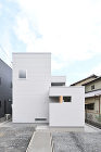 坂本3丁目の家｜滋賀県の建築設計事務所・... https://alts-design.com/cms_wp/wp-content/uploads/2023/09/Z7P_7342-scaled.jpg