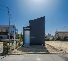 石部東の家｜滋賀県の建築設計事務所・建築... https://alts-design.com/cms_wp/wp-content/uploads/2018/06/08222a26b30a5620277497287b402d56-scaled.jpg