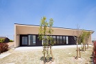 HFK House - アルテクト デザ... https://image.jimcdn.com/app/cms/image/transf/none/path/s09325c6fc15cc1eb/image/i3beac83280a5e8d7/version/1517709403/image.jpg