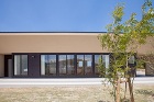 HFK House - アルテクト デザ... https://image.jimcdn.com/app/cms/image/transf/none/path/s09325c6fc15cc1eb/image/icc0d1e66f814d076/version/1517709403/image.jpg
