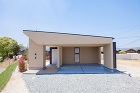 HFK House - アルテクト デザ... https://image.jimcdn.com/app/cms/image/transf/none/path/s09325c6fc15cc1eb/image/iad829cf5642891f4/version/1517709404/image.jpg