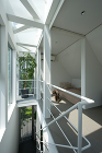 4層の家 | Works | YODAア... https://yoda-archi.com/wp-content/uploads/2017/03/OSH_04_29_IN-BE2.jpg