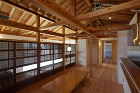 Slow Life 田園風景の中に建つ平... 杉無垢材アンティーク建具漆喰