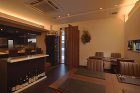 Chez 竹榮山 | 小野建築設計室 客席ワインセラー木製扉
