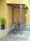 転倒防止の柵付き自転車置場屋根　印西市Ｍ... 自転車置場屋根「シャルレ」設置後