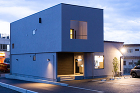 「Hair space mano-nic...