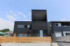 黒い家 | 静岡の建築設計事務所【one... wp-content/uploads/2018/03/works-b10-1024x683.jpg