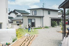 共鳴する景観と共にある住まい | \\%s... wp-content/uploads/2025/05/013_5A_6373-scaled.jpg