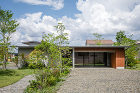 WORKS | STUDIO AULA ... wp-content/uploads/2021/08/niwatokurasu_house_001-e1629351642809.jpg
