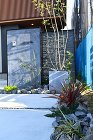 素材のコントラストが美しい　アーバンモダン外構 | モダン外構