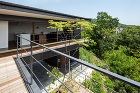 View terrace house i... 御影の山手に建つ借景のある住宅の外観