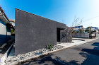 東本町のコートハウス | 真銅祥一朗 建... 八尾市に建つ中庭を持つ注文住宅の外観写真