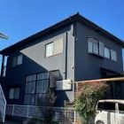 築40年のお宅の外壁塗装。黒系塗料でモダンな外観へ 築40年のお宅の外壁塗装。黒系塗料でモダンな外観へ