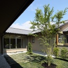 木村哲矢建築計画事務所 | 祝園の住まい 親世帯と子世帯とをつなぐ和室は広縁廊下に...