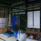 改修前の土間には折々の無計画な増改築があり混乱を極めていました 改修前の土間には折々の無計画な増改築があり混乱を極めていました