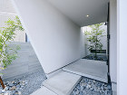 藤井寺のコートハウス - 建築実例 - ... wp-content/uploads/2024/09/3a9c72f456a872cd67feca3b67c9bee5.jpg