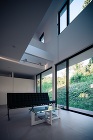 切妻屋根のモダンハウス／奈良県 - 建築...