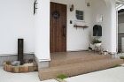 お気に入りの雑貨で彩るあたたかい漆喰の家... https://goodliving-g.jp/wp/wp-content/uploads/2017/11/MG_0052-1.jpg