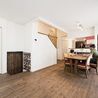 空きスペースを無駄なく収納に利用し、広い... ダイニング