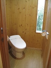 自由設計 栗駒建業の施工例 自然と共存す... 2階トイレ