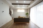 スムーズな家事導線と収納充実な住まい 五...