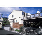 中庭に夢がある二世帯住宅　庭が望める住宅 外観