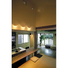 和室からリビングを望む